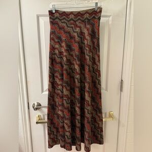Chevron Patterned Maxi Skirt